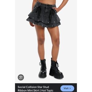 NWT Social Collusion Black Star Stud Ribbon Punk Grunge Tiered Mini Skirt Sz L